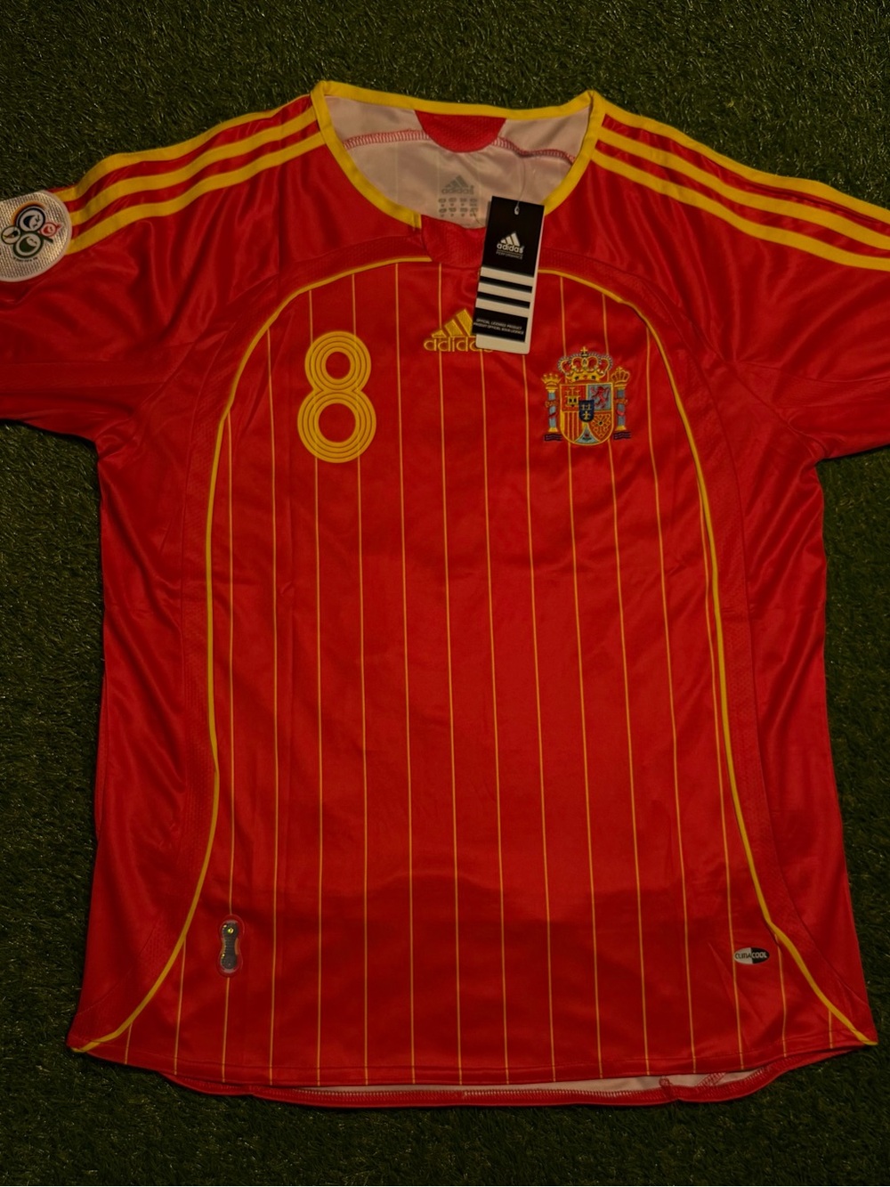 Spain 05/06 Home Xavi Jersey Size M